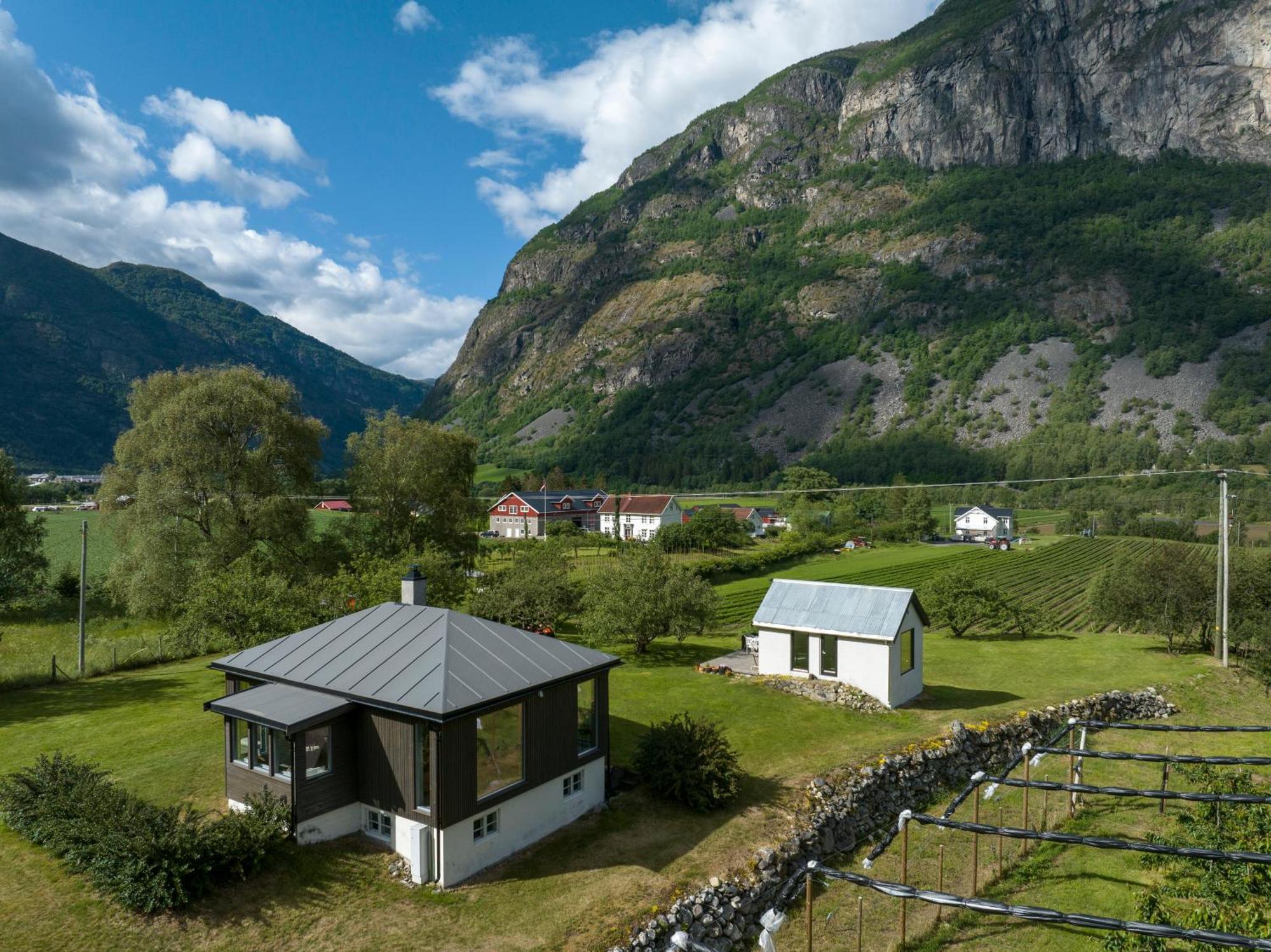 Jordeplegarden Holiday Home - Part Of A Farm - Two Buildings - Close To Flam Laerdalsoyri Luaran gambar